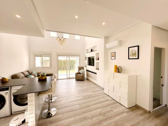 Villa for sale in La Torre Golf Resort