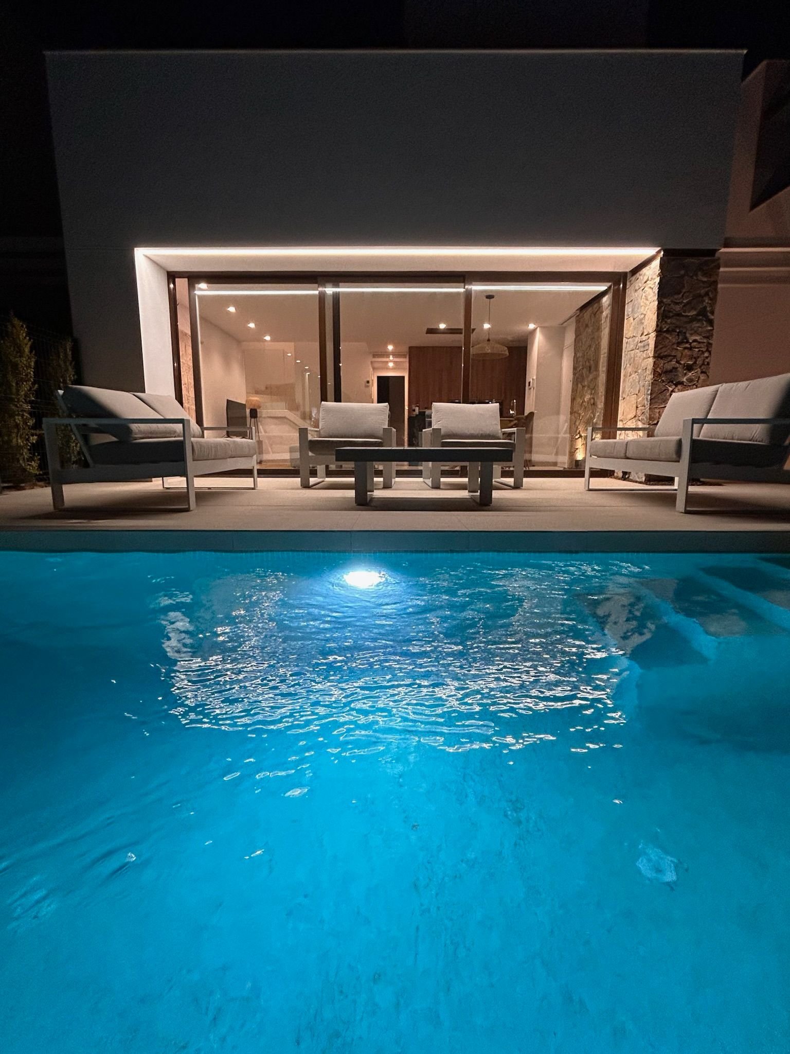 aac7d36a-8765-424e-8450-fd0a15fa1d84