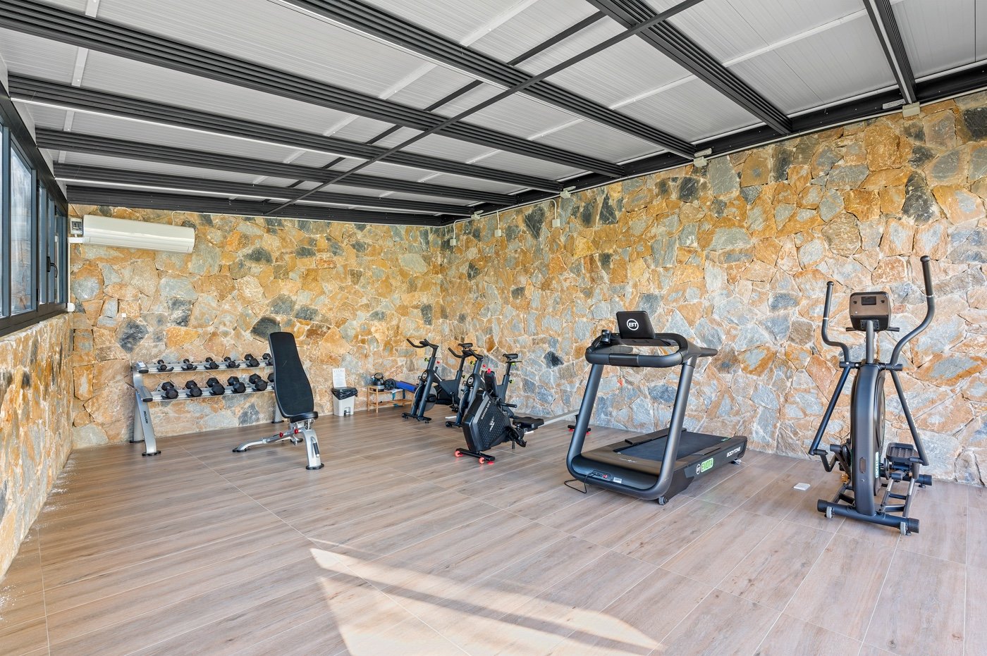 o_1jhdkq7p81ndf4c61hl81l9ng2t3d