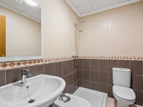 Villa for sale in San Miguel de Salinas