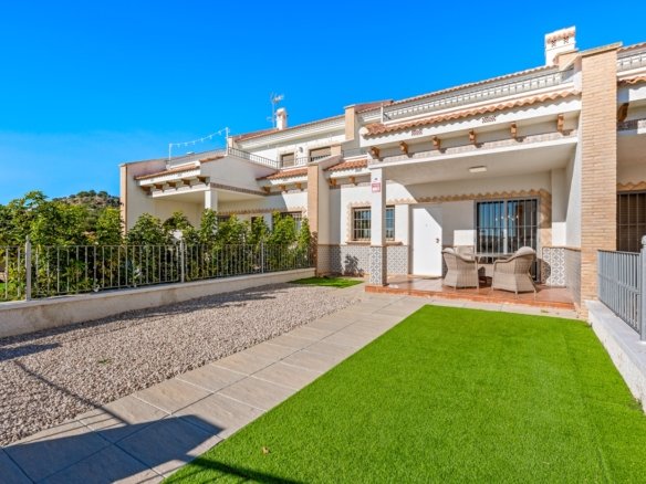 Villa for sale in San Miguel de Salinas