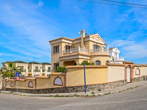 Villa for sale in Orihuela Costa