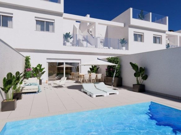 Town House for sale in Los Alcazares