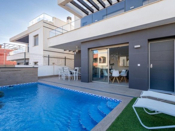 Villa for sale in Orihuela Costa