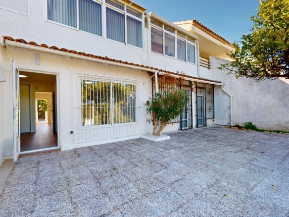 Bungalow for sale in Orihuela Costa