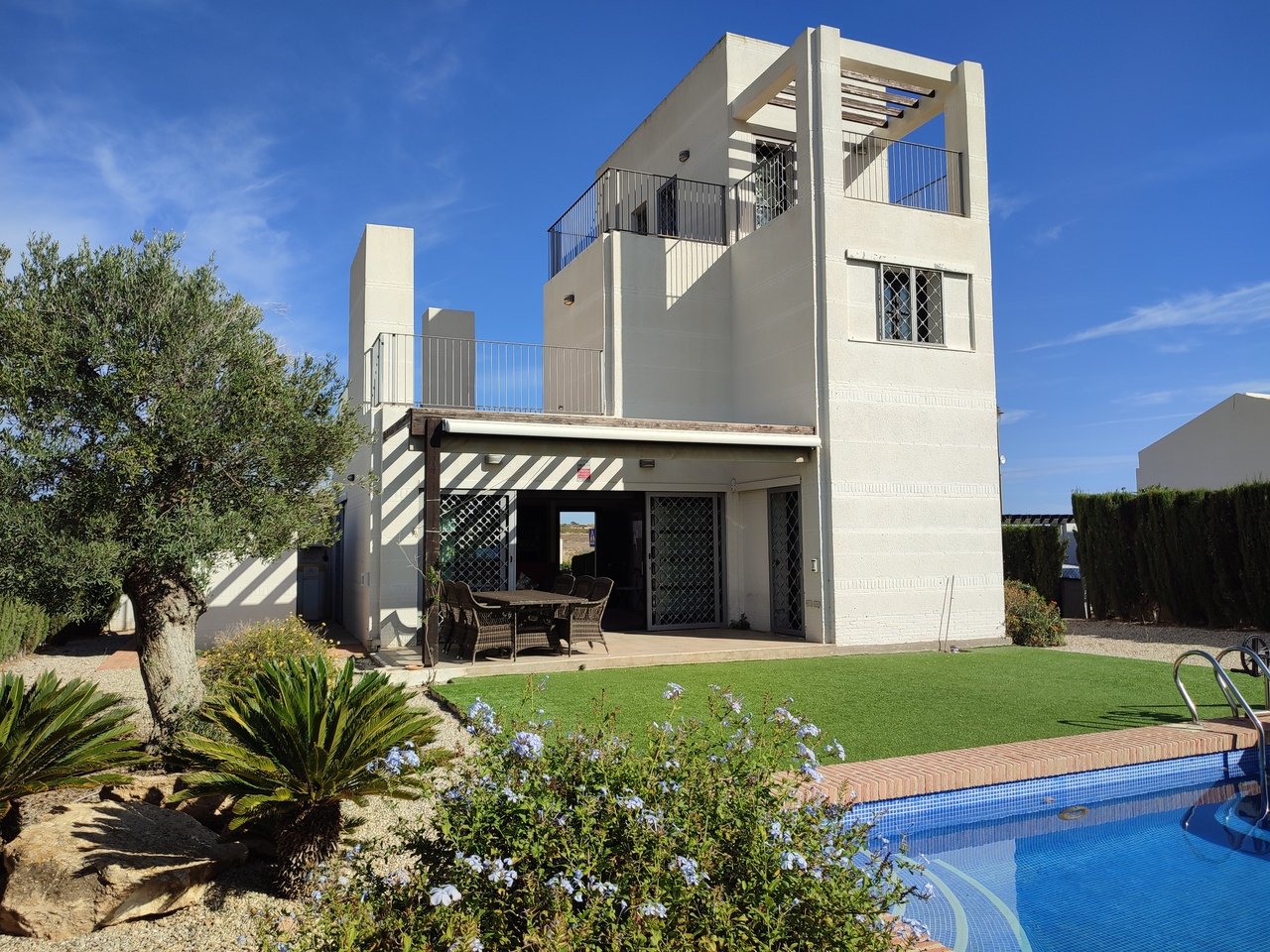 24817-villa-for-sale-in-peraleja-golf-1336471-large.jpg Villa for sale in Peraleja Golf