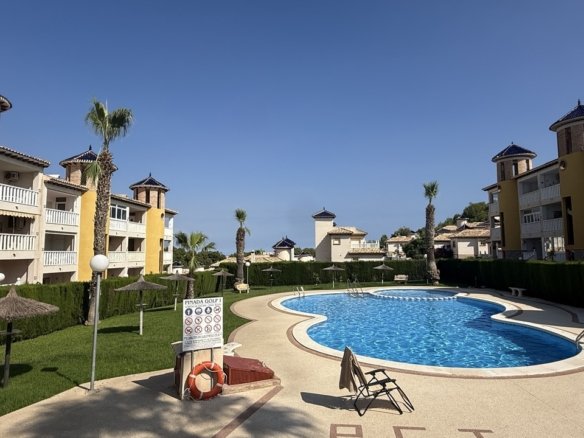 Apartment for sale in Villamartin