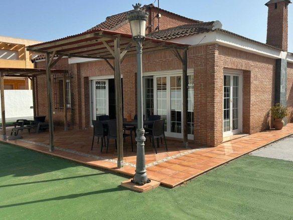 Villa for sale in La Manga del Mar Menor