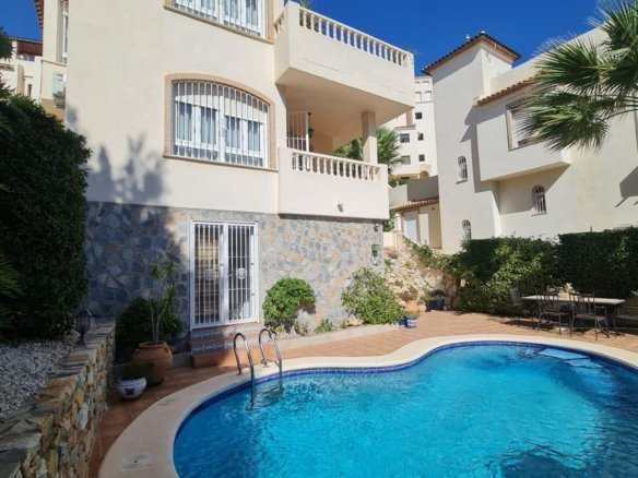 Villa for sale in Orihuela Costa