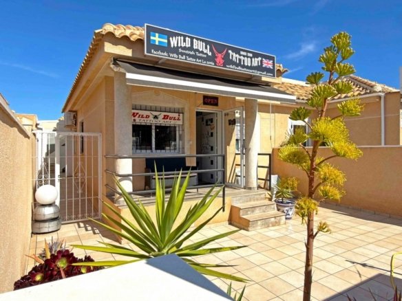 Bungalow for sale in Orihuela Costa