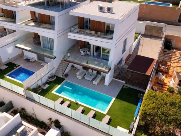 Villa for sale in Villamartin