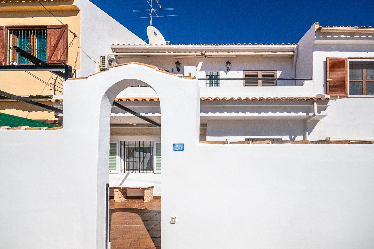 o_1j83dlp721qai1d3h1nn8nn11t9r22 Alicante – Sunrise Dream Properties