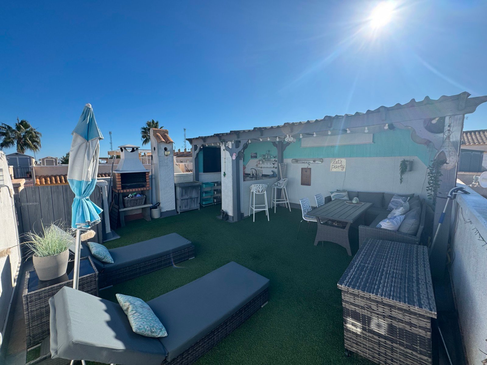 o_1jfb4qnv0hoc1rb3odts1p1saa1u