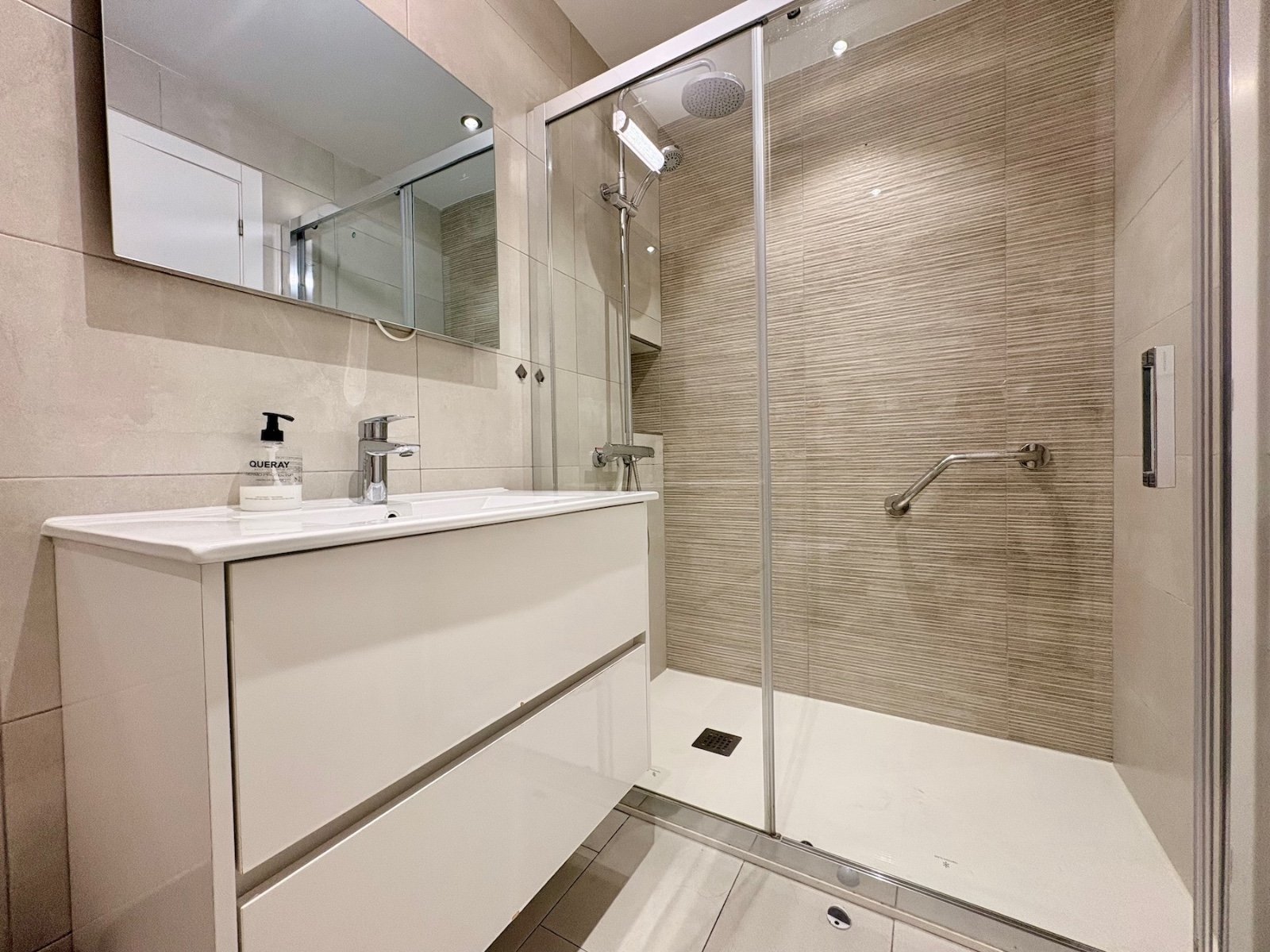 o_1jgf28vj818q86sa1nr115fmkeb3b