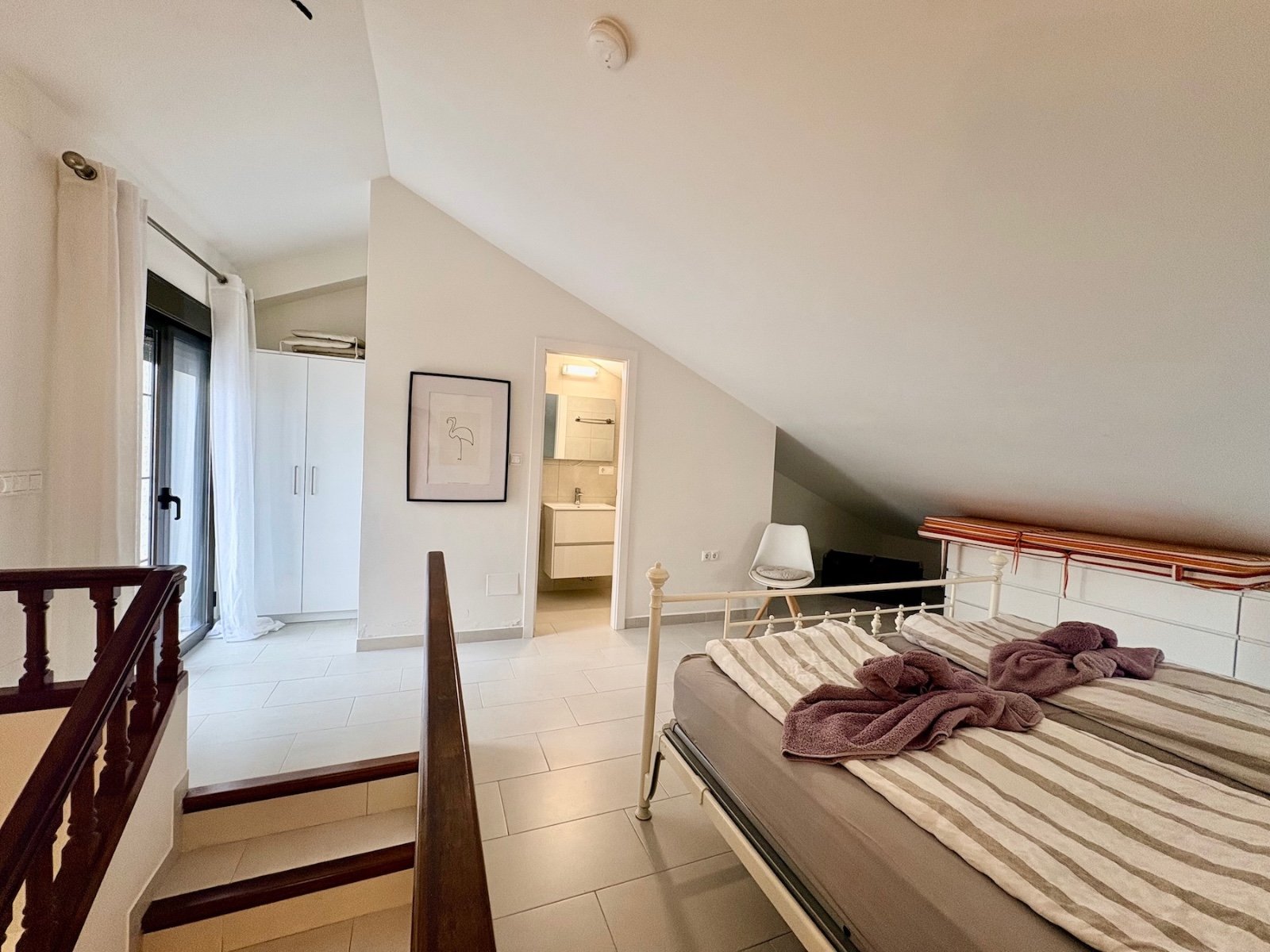 o_1jgf28vj81e772f0t691oqek3733