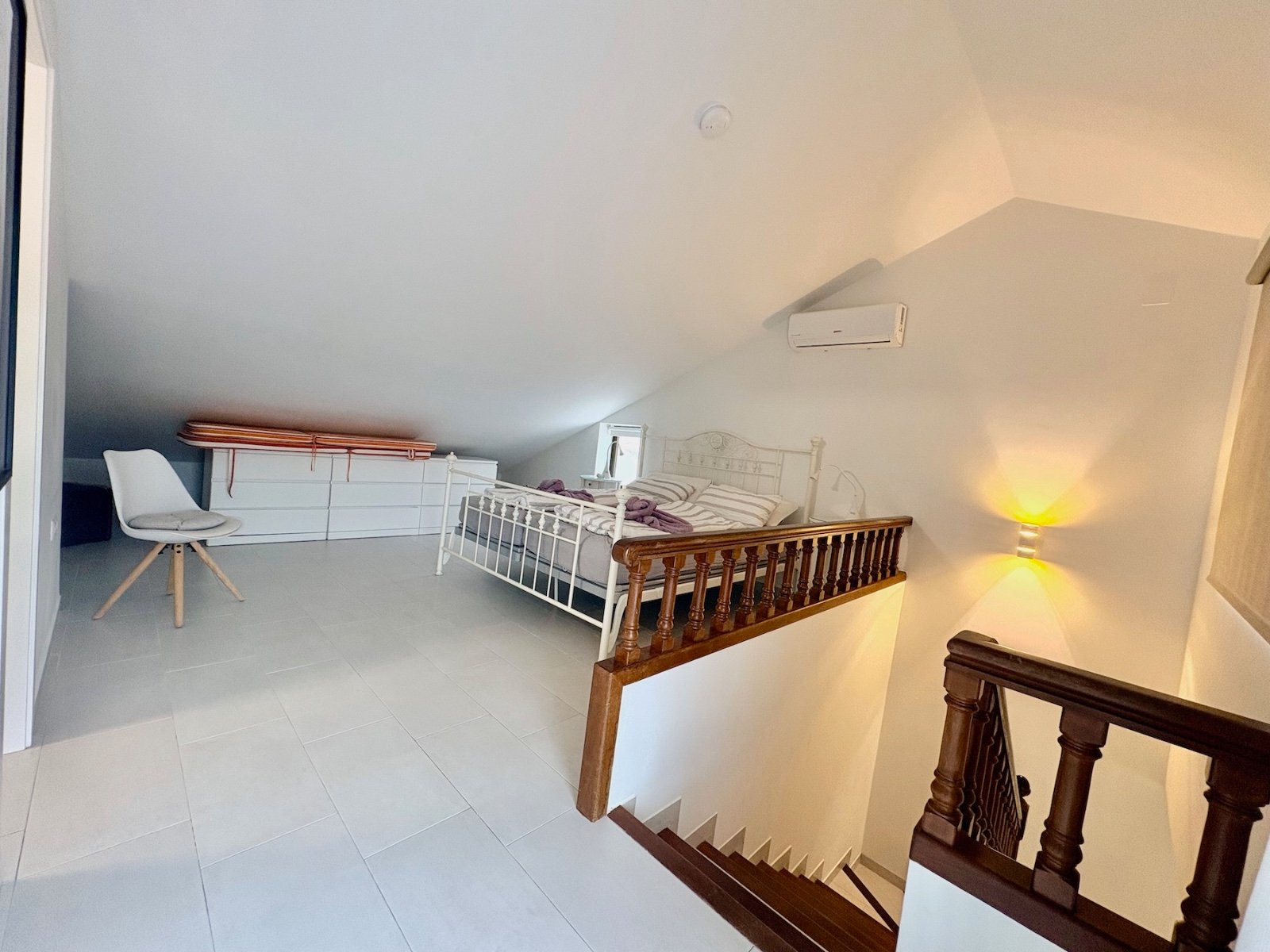 o_1jgf28vj81km61s49ttq1rkmms35