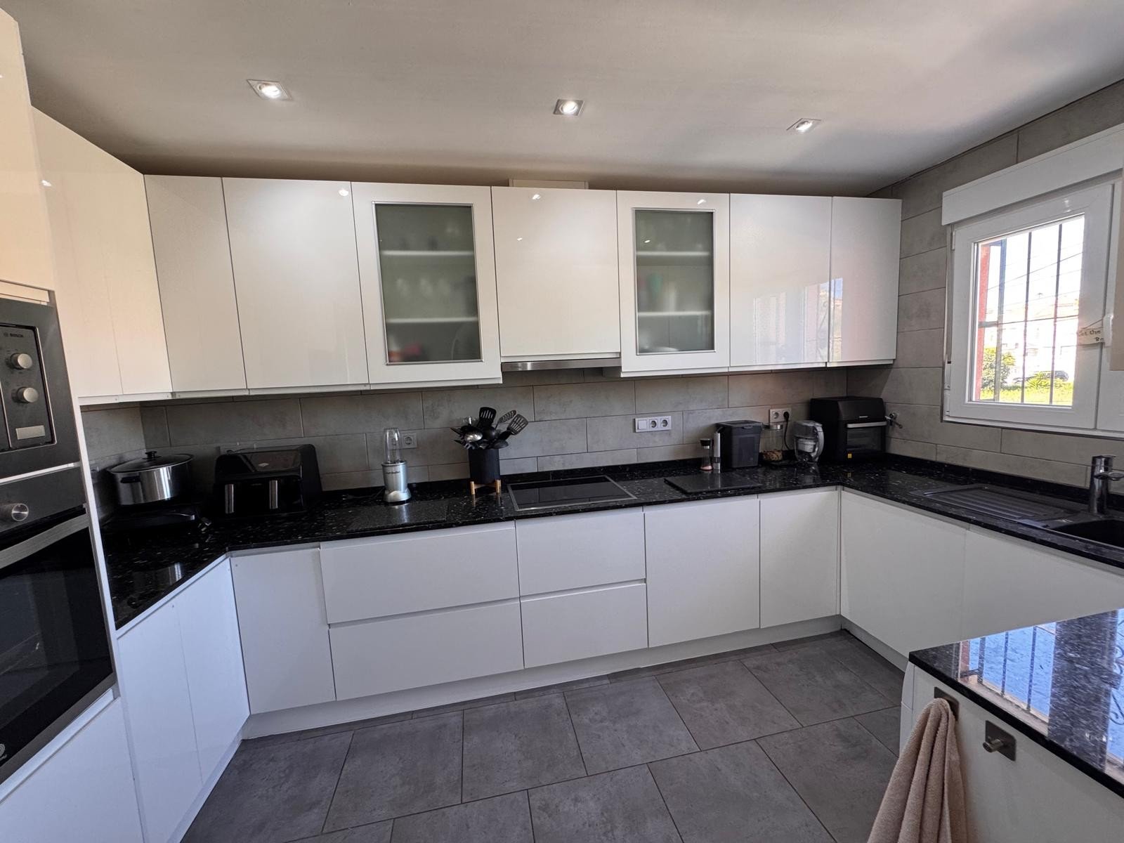 o_1jjjhjjei1ci010u71k3i4as1ml332