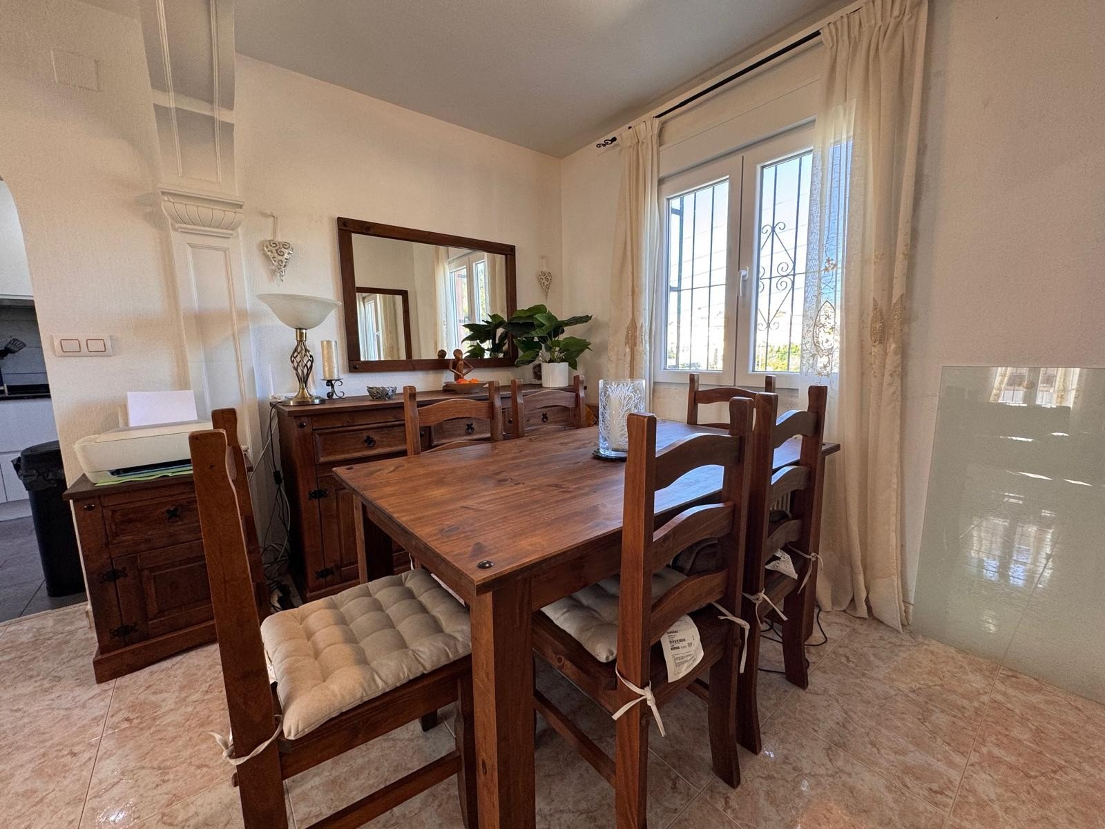 o_1jjjhjjei82d1crm8ah1lai1t9137