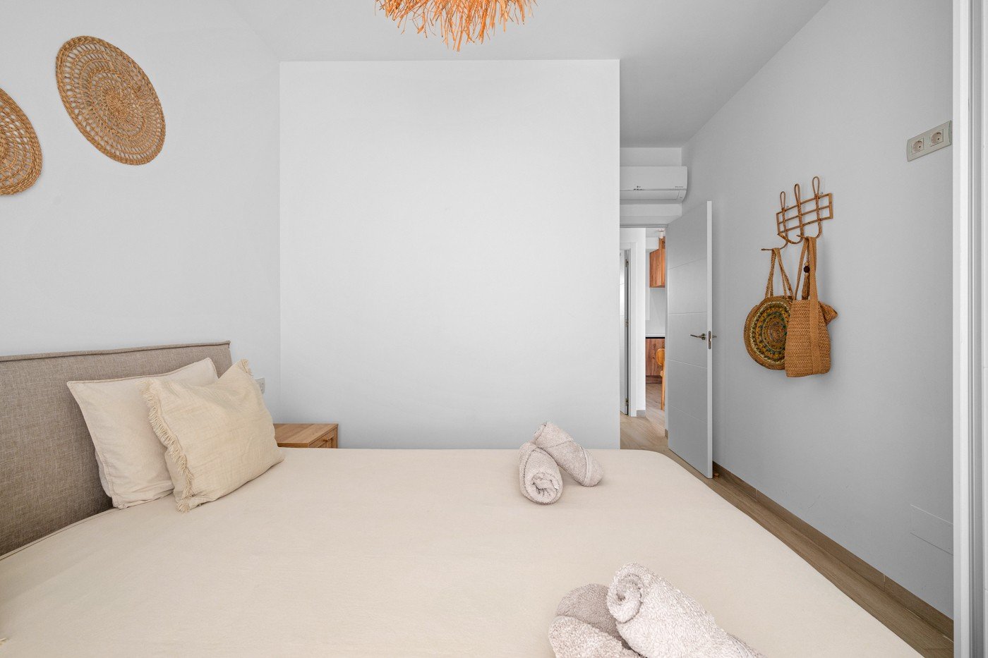 o_1jk0ng8r51j6g1itb1ivh1mgh17e232