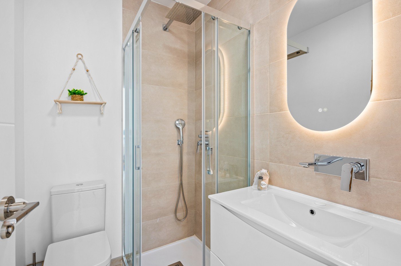 o_1jk0ng8r5set6rm93kgk515b42u