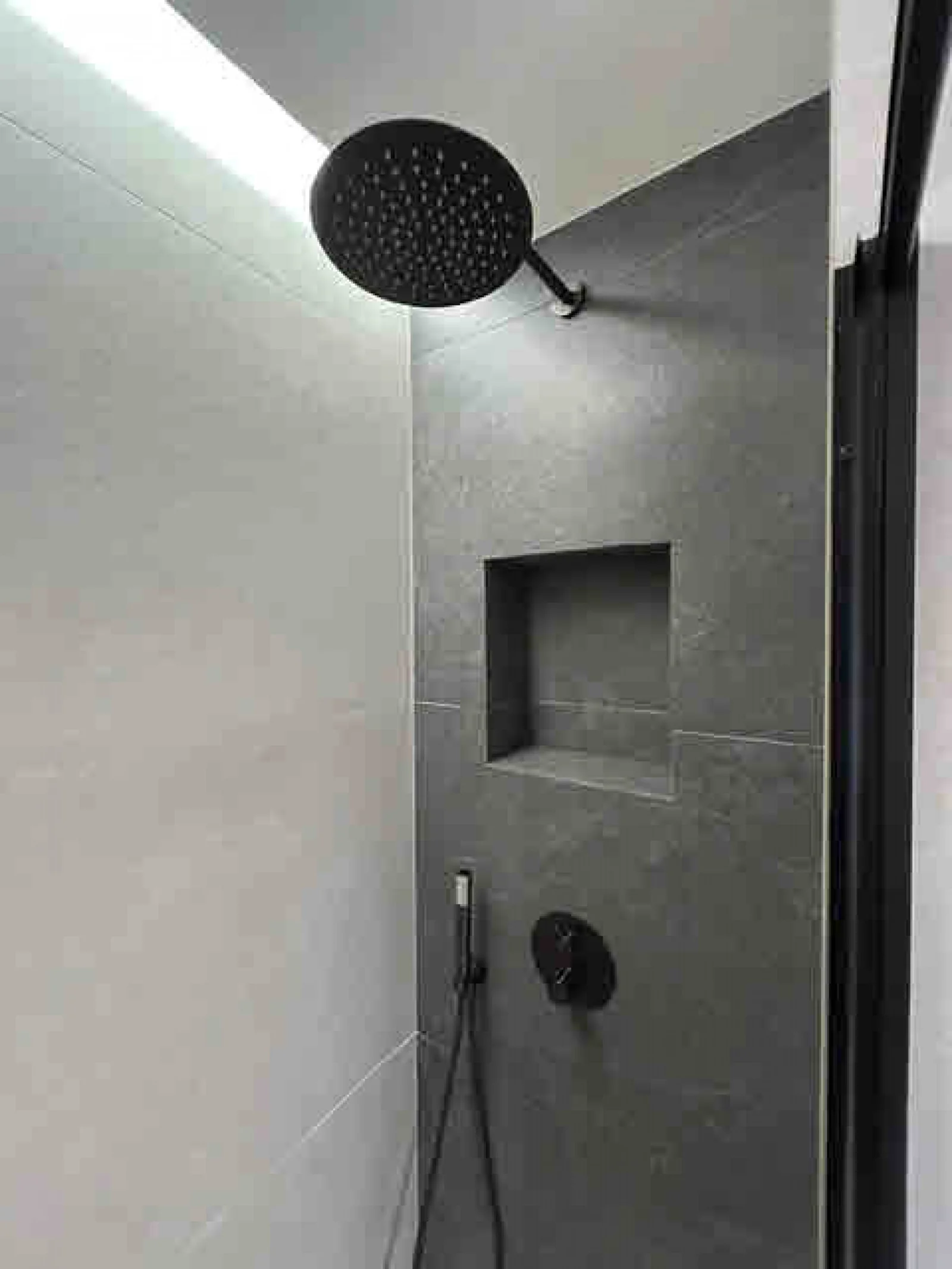 property_attachment_1pnik6rila_20260327020930