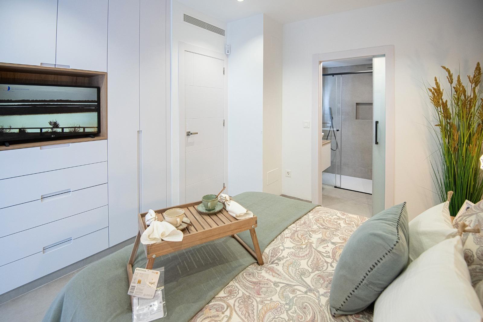 1600