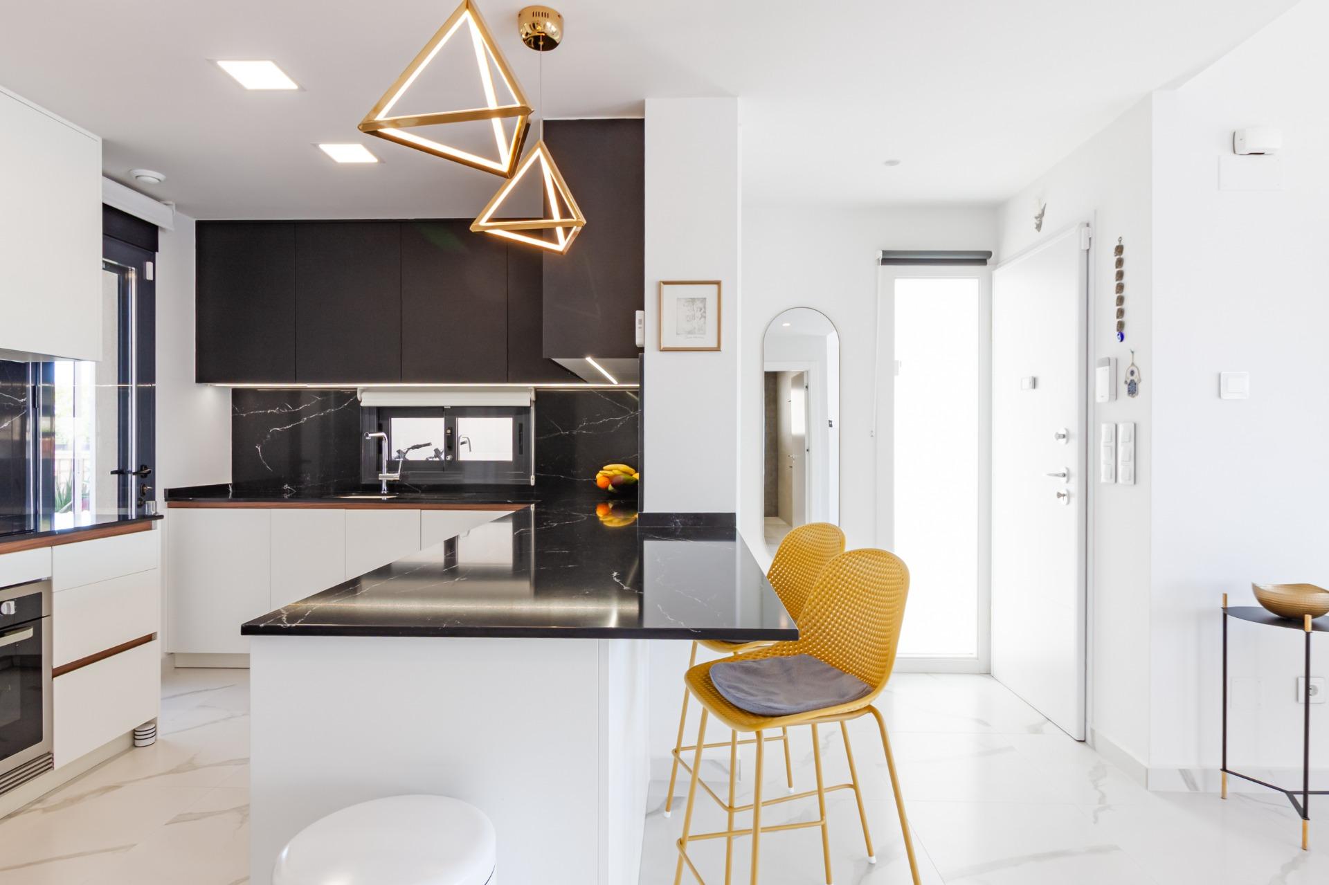 11-12 Apartment in San Miguel de Salinas, Alicante
