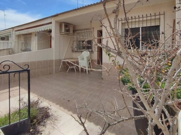 Town House for sale in Lo Pagan