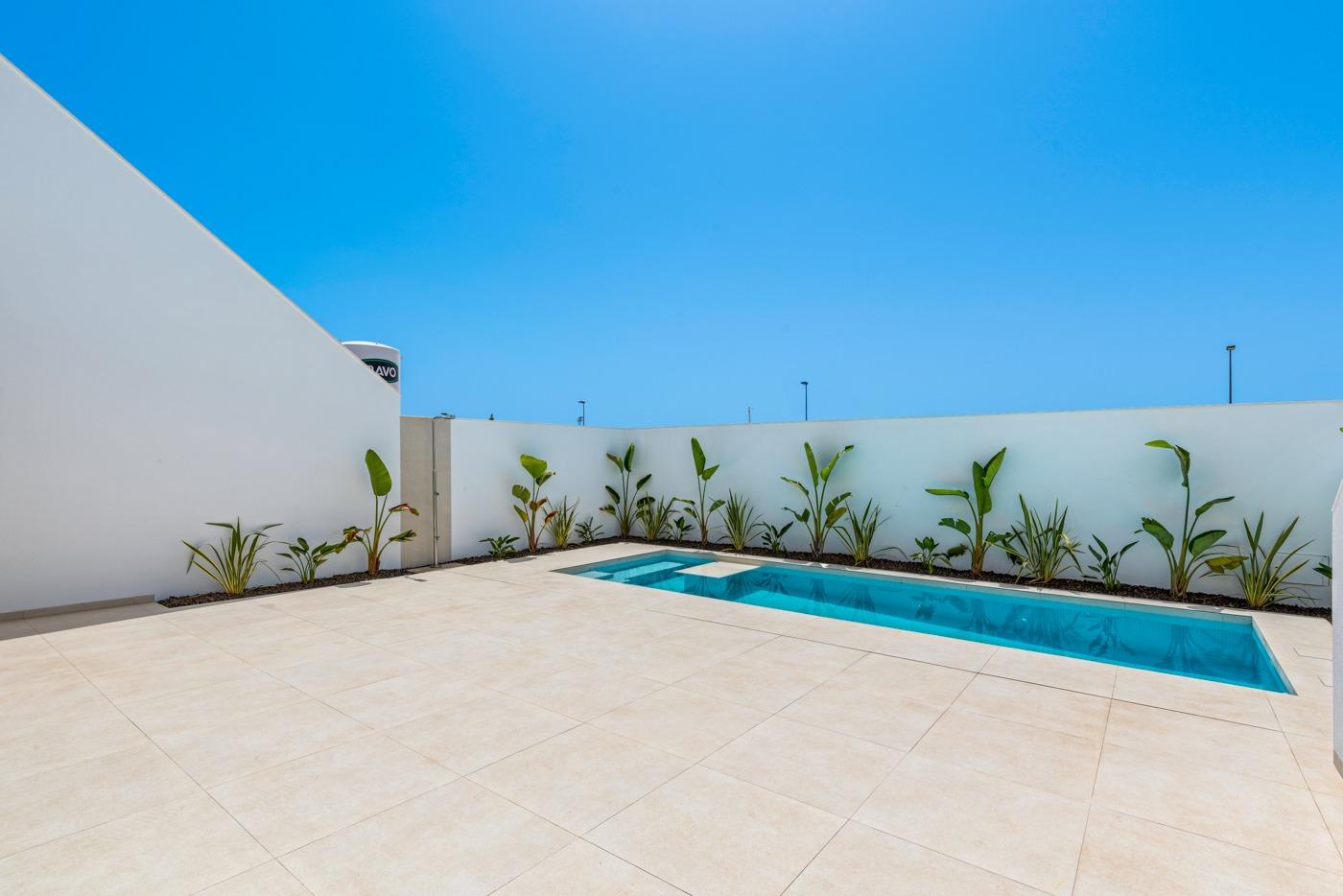 1400