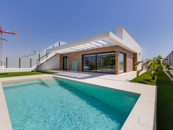 Villa for sale in Los Alcazares