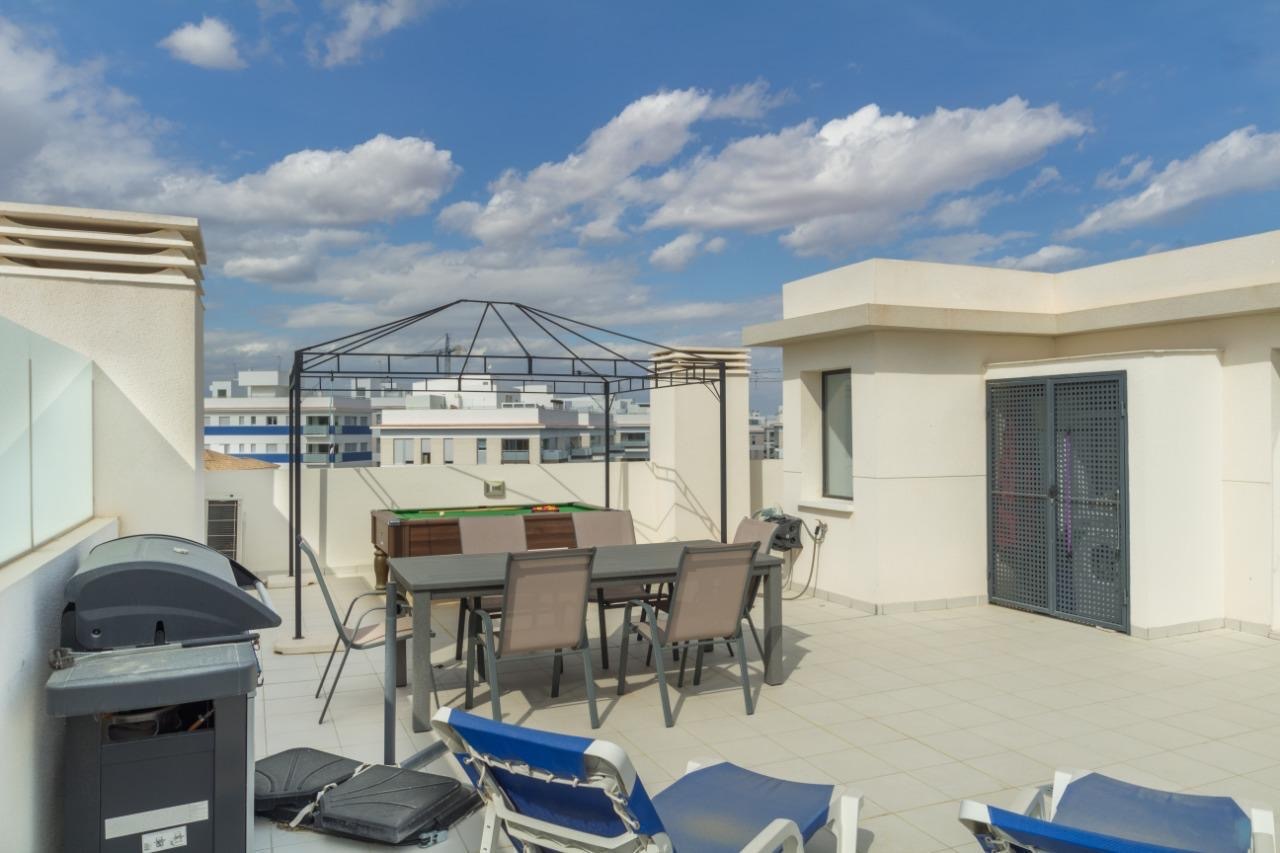 1f377cf3-e997-445a-95e1-8a4c87d76ad5_xlarge Penthouse in Los Dolses, Alicante