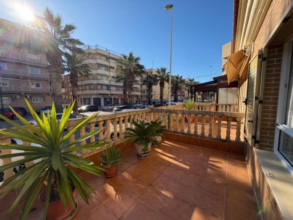 Town House for sale in Guardamar del Segura
