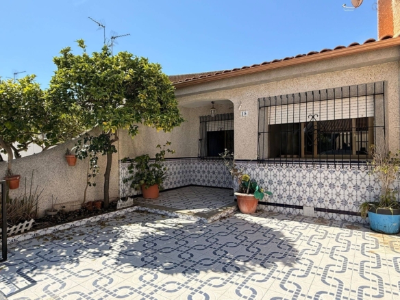 Semi Detached for sale in Los Alcazares