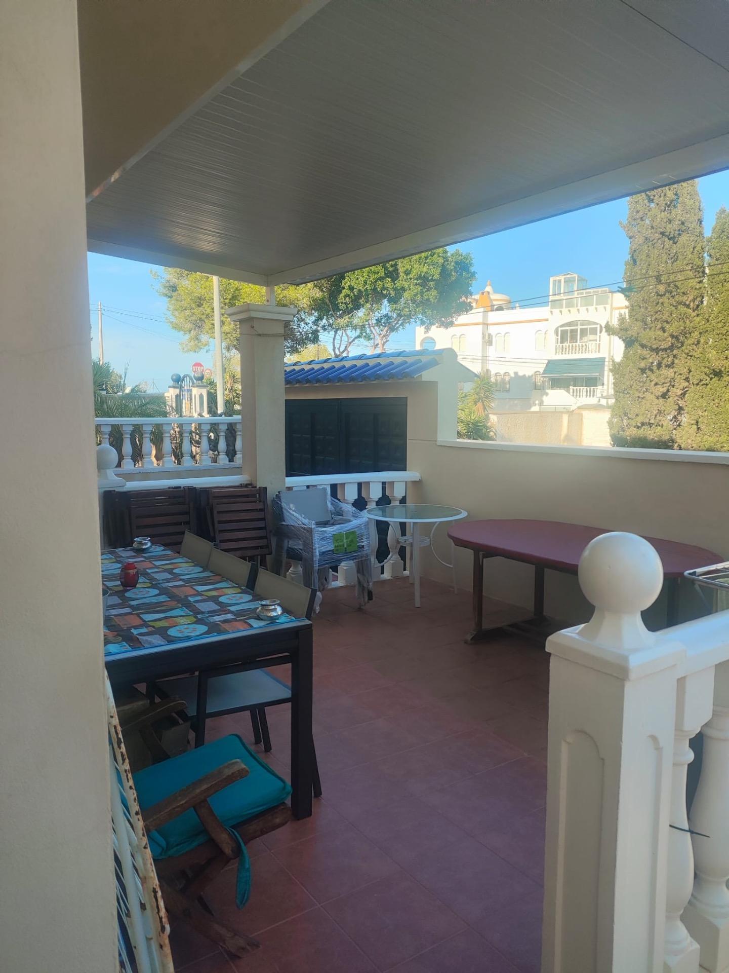 2-11 Villa in San Miguel de Salinas, Alicante