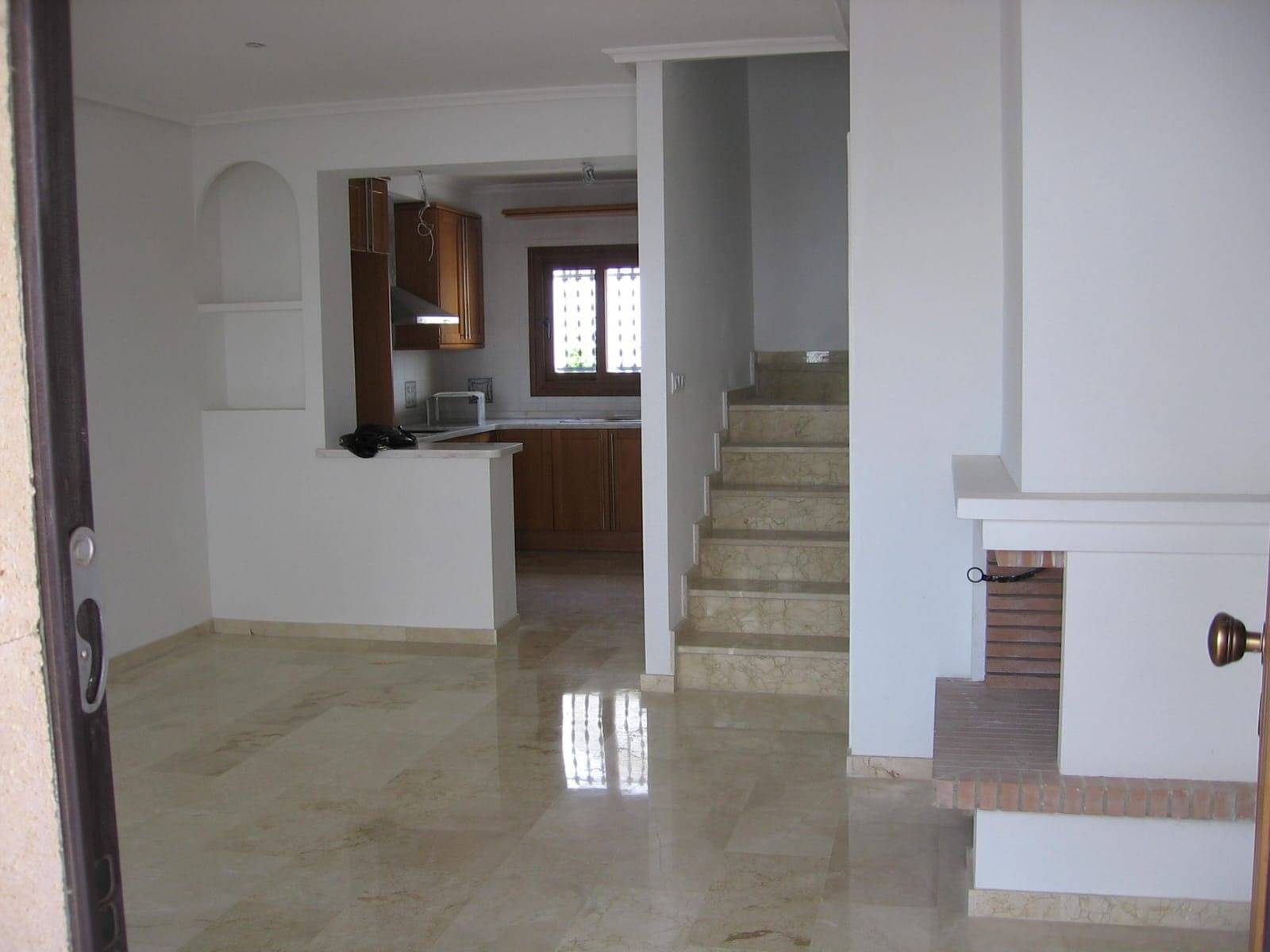 1600