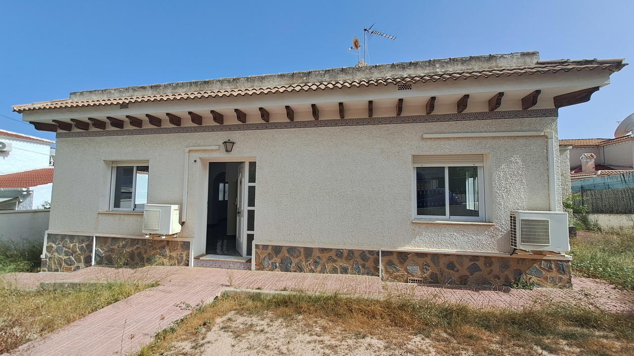 20230710_174057_xlarge.jpg Villa for sale in Villamartin