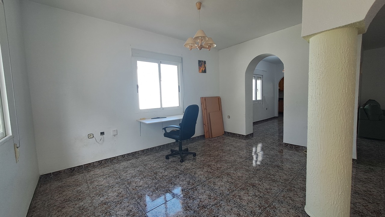 20230710_174206_xlarge Villa in Villamartin, Alicante