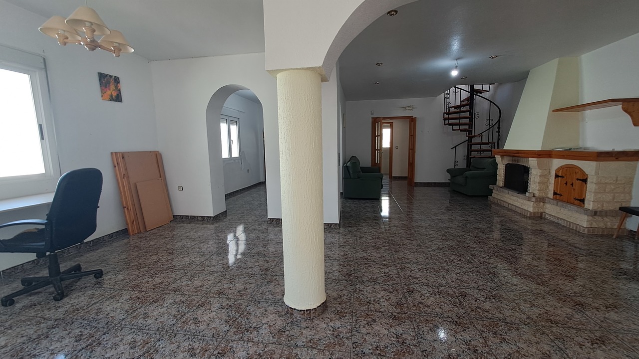 20230710_174210_xlarge Villa in Villamartin, Alicante