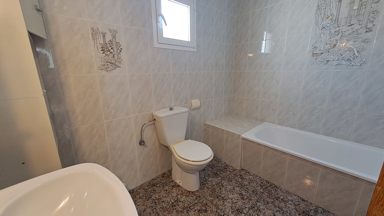 20230710_174326_xlarge Villa in Villamartin, Alicante