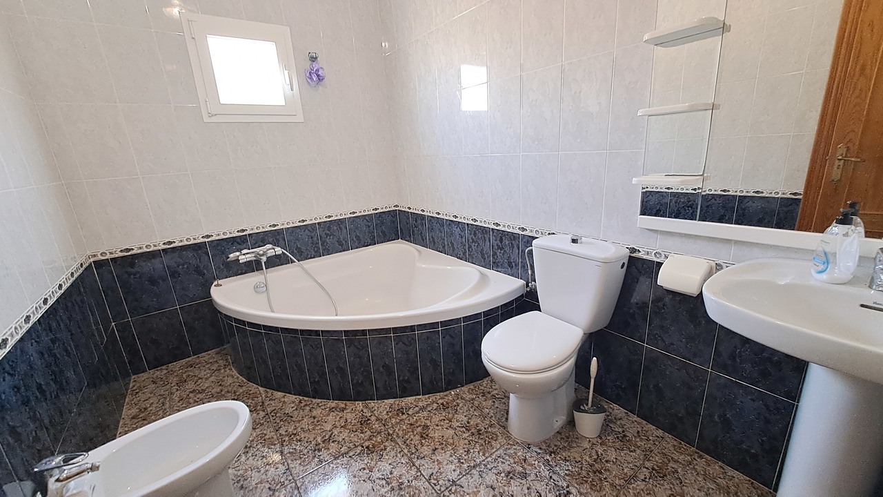 20230710_174415_xlarge Villa in Villamartin, Alicante