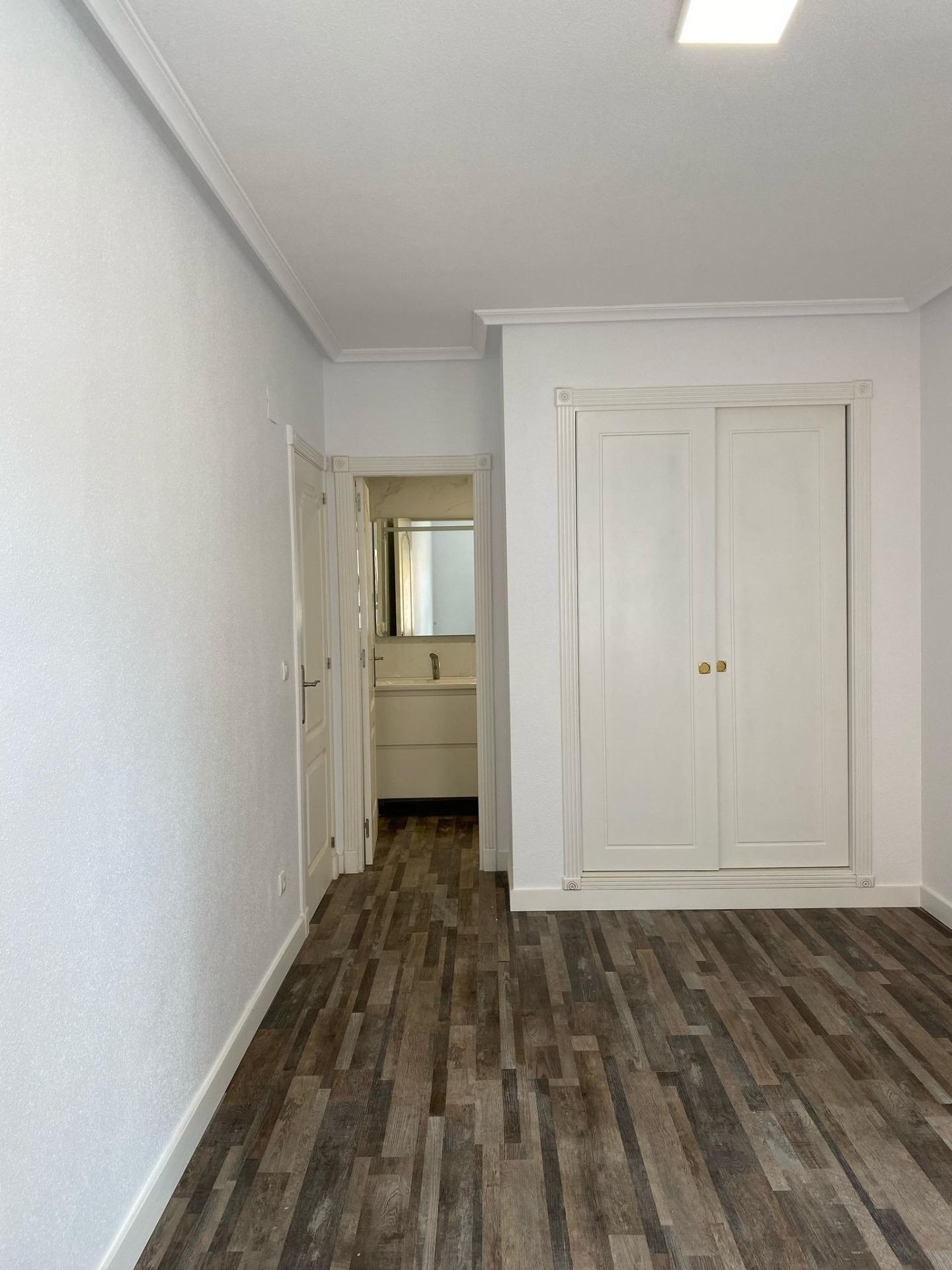 22-41 Apartment in San Miguel de Salinas, Alicante