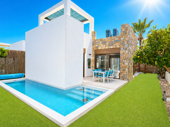 Villa for sale in Orihuela Costa