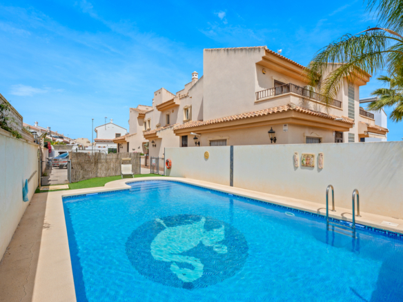 Town House for sale in San Miguel de Salinas