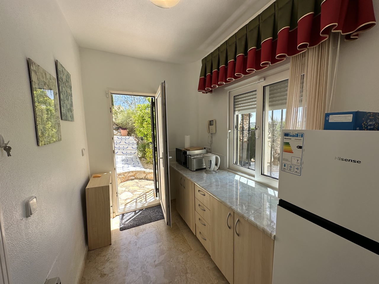 2DCAC160-15BA-45D7-A89D-5FEC330F7C97_xlarge Villa in Villamartin, Alicante