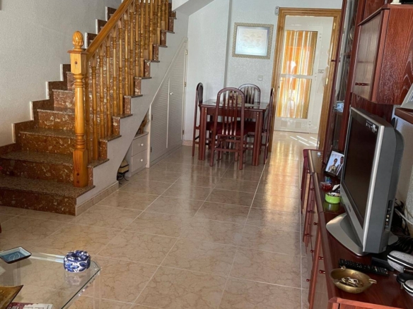 Town House for sale in Santiago de la Ribera