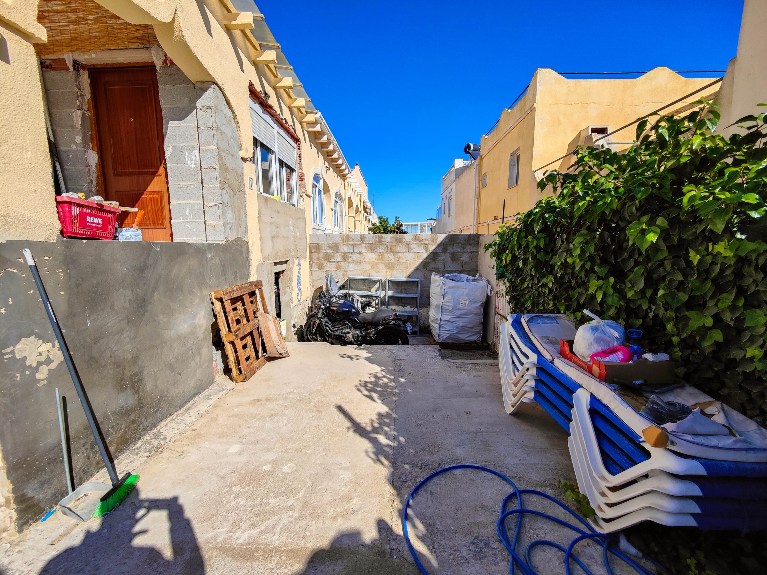 441_69805fc3a0bf1 Town House in San Miguel de Salinas, Alicante