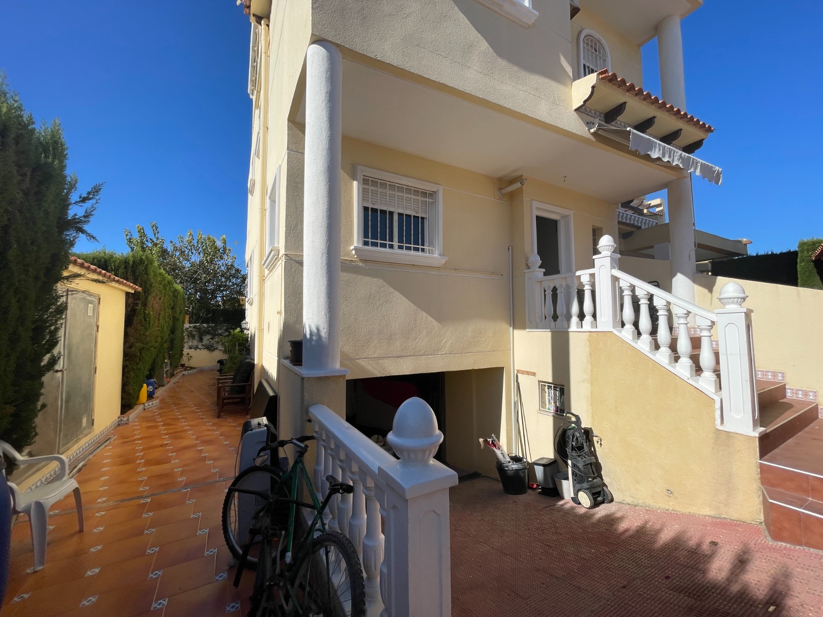 598812_694127cc42cbc Villa in Guardamar del Segura, Alicante