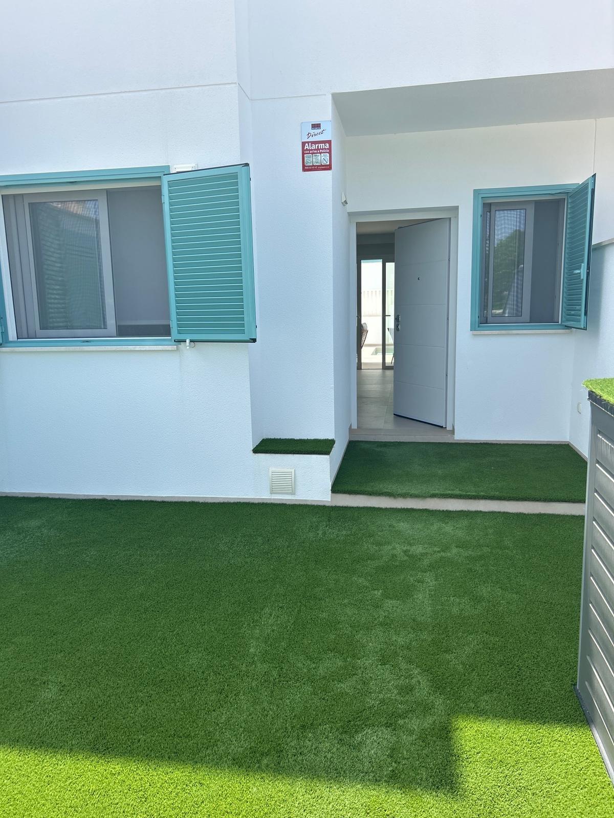6-23 Bungalow in Pilar de La Horadada, Alicante