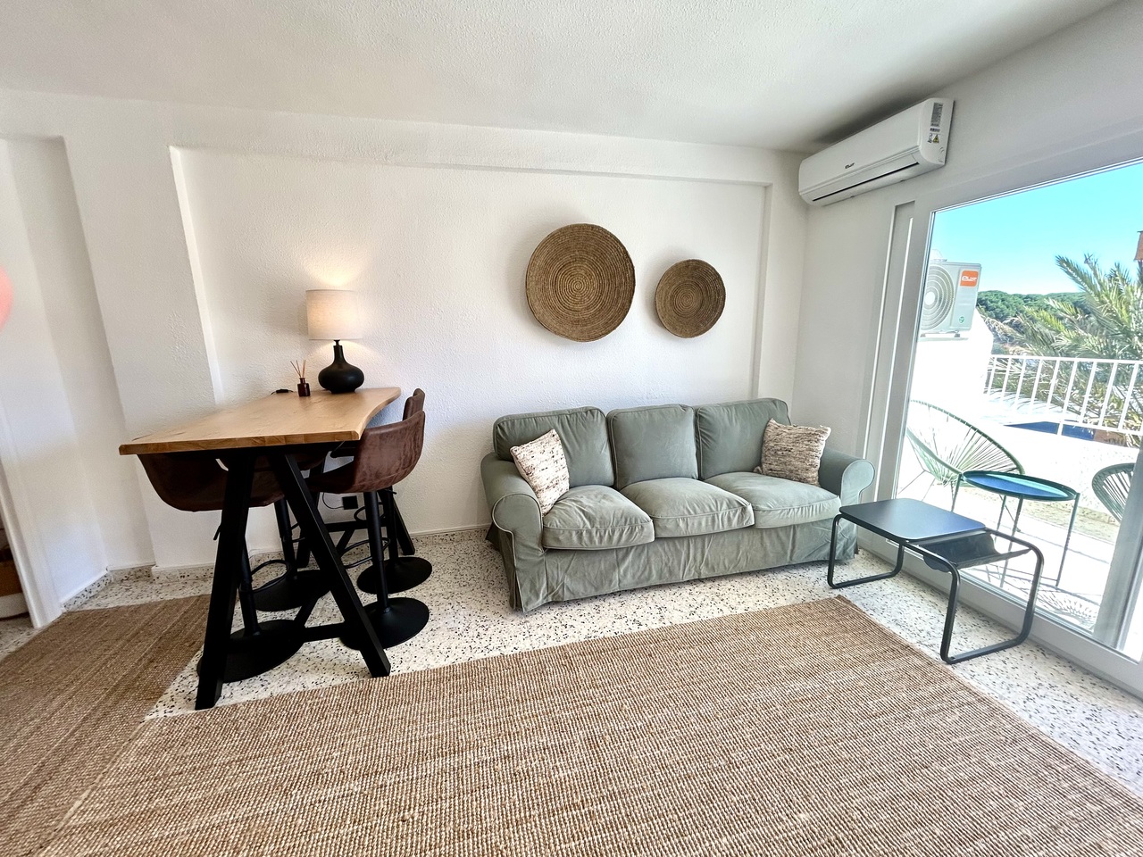 686fe77d609517c65306_xlarge Apartment in Guardamar del Segura, Alicante