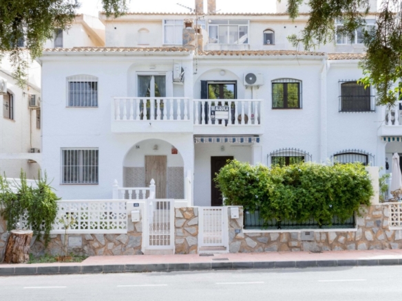 Town House for sale in Orihuela Costa